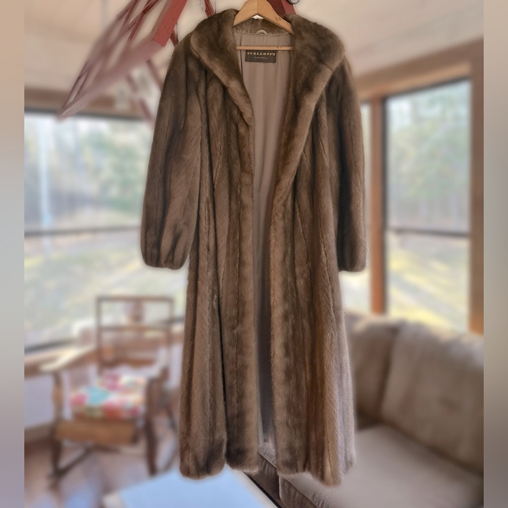 Vintage 1990’s Schlampp’s Minneapolis Mink Fur coat.